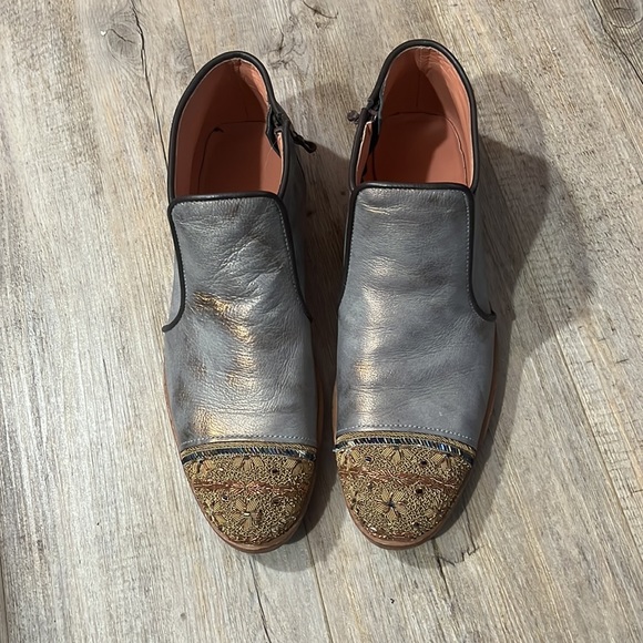 Meher Kakalia embroidered booties size 41 - Picture 2 of 7